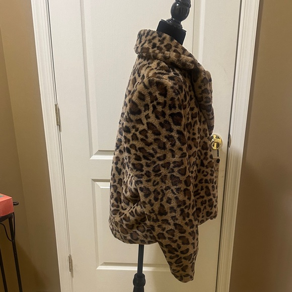 Teddy Jacket - Picture 2 of 3